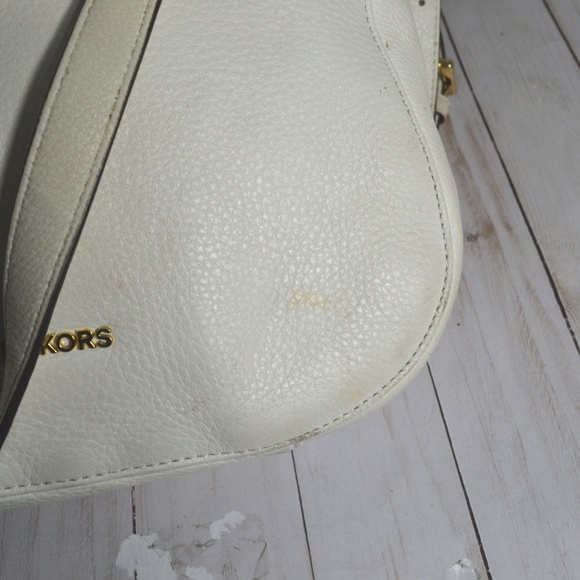 Michael Kors White Crossbody Leather Purse Bag - Picture 2 of 7